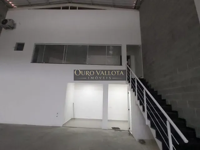 Galpão / Barracão com 300m², para alugar, no bairro Parque São Lucas em São Paulo
