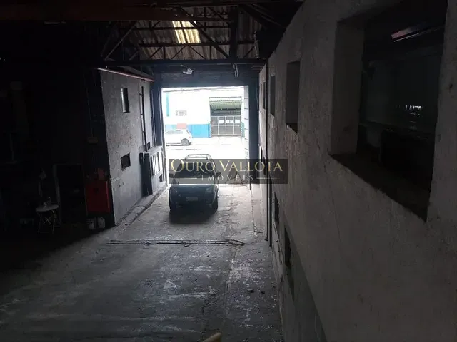 Galpão / Barracão com 1332m², para alugar, no bairro Vila Independência em São Paulo