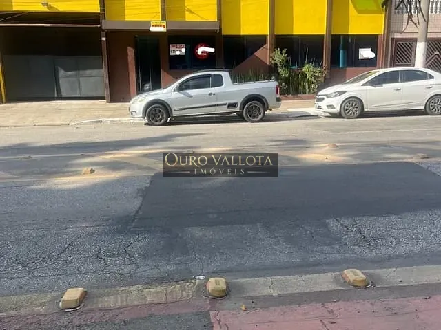 Galpão / Barracão para alugar, no bairro Jardim Avelino em São Paulo