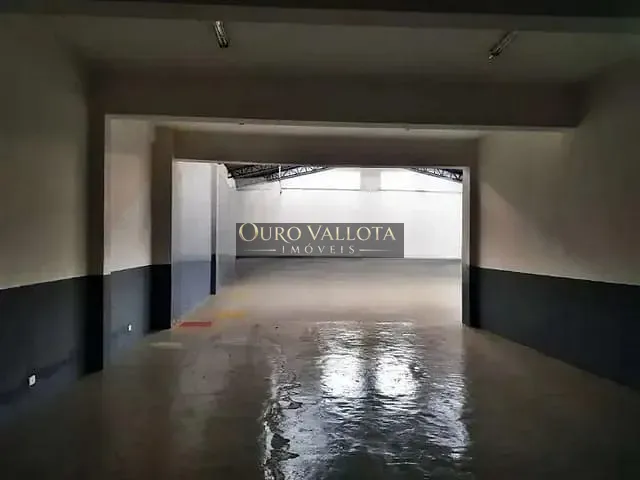 Galpão / Barracão com 325m², para alugar, no bairro Brás em São Paulo