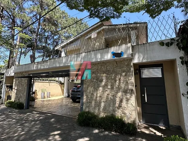 Casa com 600m² 5 quartos e 8 banheiros, à venda, no bairro Jardim Marajoara em São Paulo