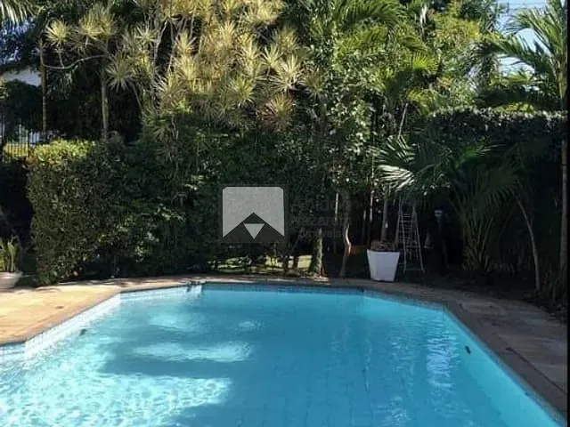 Casa com 930m² 5 quartos e 6 banheiros, à venda, no bairro São Francisco em Niterói