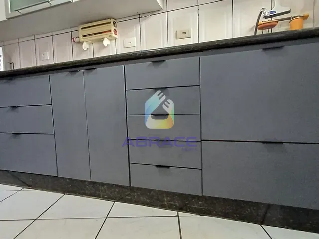 Casa com 360m² 3 quartos e 3 banheiros, para alugar, no bairro Vila Ipiranga em Campo Grande