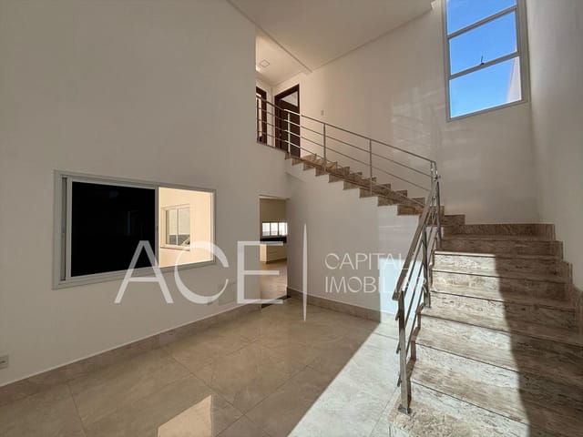 Casa 3 quartos e 4 banheiros, para alugar, no bairro Sítios Santa Luzia em Aparecida de Goiânia
