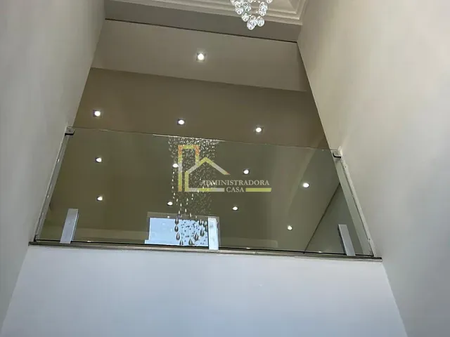Casa 3 quartos e 4 banheiros, à venda, no bairro Boqueirão em Curitiba