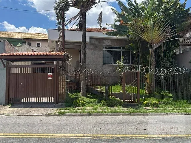 Casa com 220m² 3 quartos e 3 banheiros, para alugar, no bairro Jardim Bonfiglioli em São Paulo