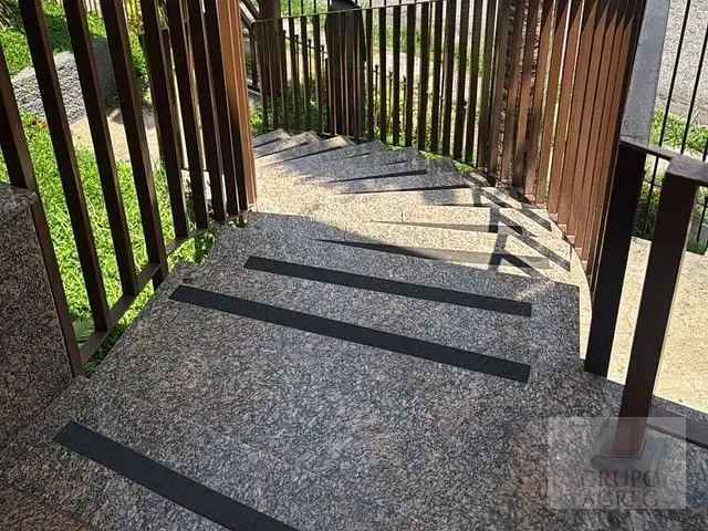Casa com 220m² 3 quartos e 3 banheiros, para alugar, no bairro Jardim Bonfiglioli em São Paulo