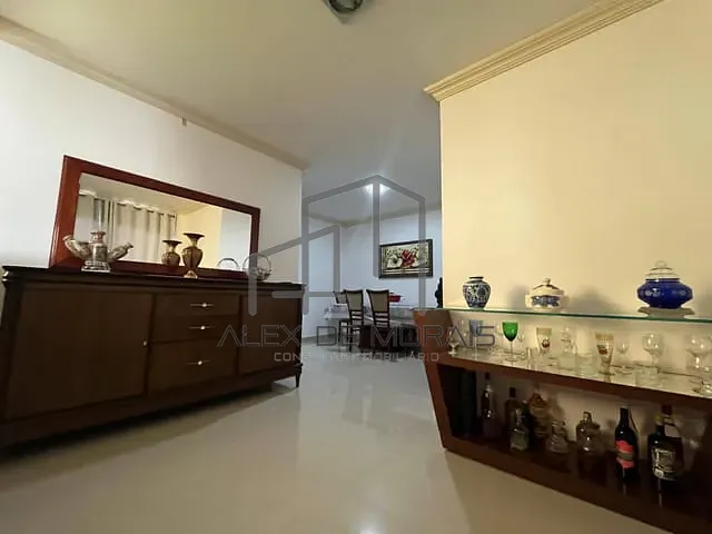 Casa com 210m² 3 quartos e 1 banheiro, à venda, no bairro Centro em Vitória