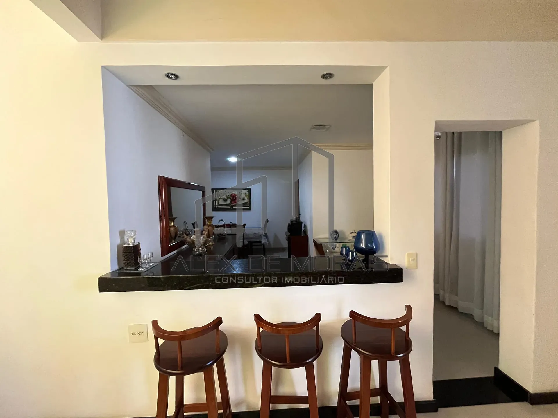 Casa, 3 quartos, 210 m² - Foto 1