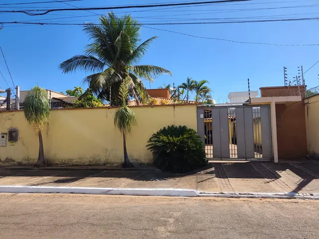 Casa com 450m² 3 quartos e 2 banheiros, à venda, no bairro Plano Diretor Sul em Palmas