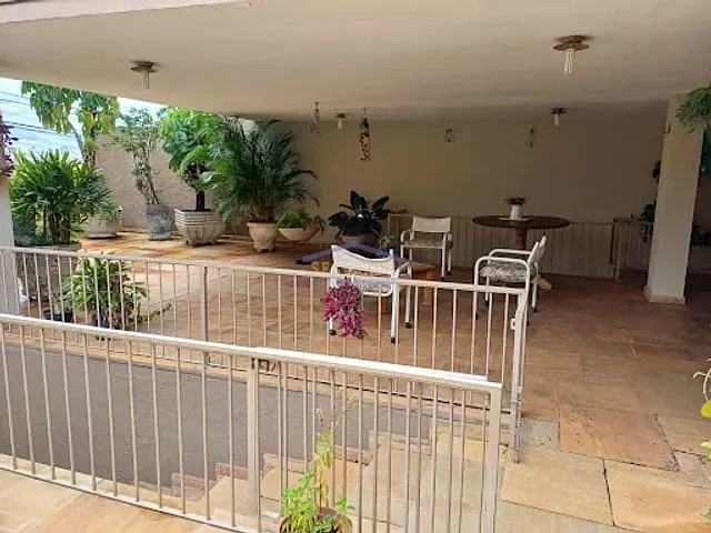 Casa com 500m² 4 quartos e 6 banheiros, à venda, no bairro Jardim Guanabara em Campinas