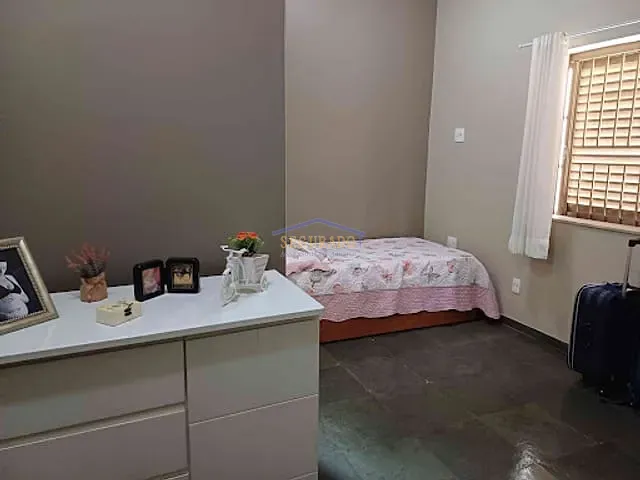 Casa com 500m² 4 quartos e 6 banheiros, à venda, no bairro Jardim Guanabara em Campinas