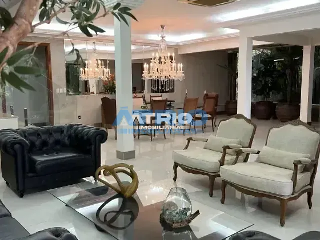 Casa com 900m² 5 quartos e 6 banheiros, à venda, no bairro Centro em Boa Vista