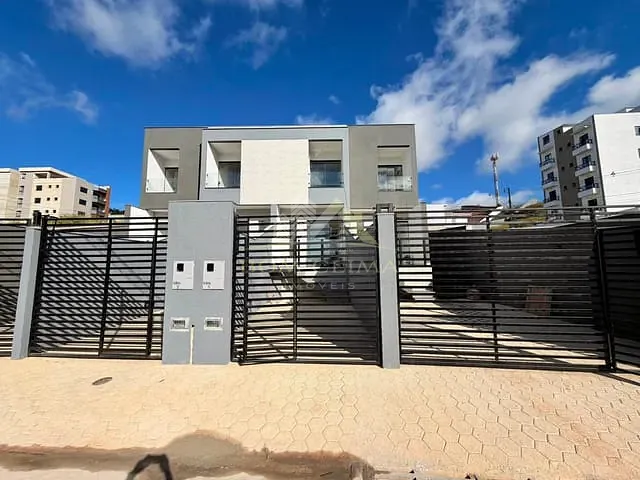 Casa com 115m² 2 quartos e 3 banheiros, à venda, no bairro Cerâmica em Juiz de Fora