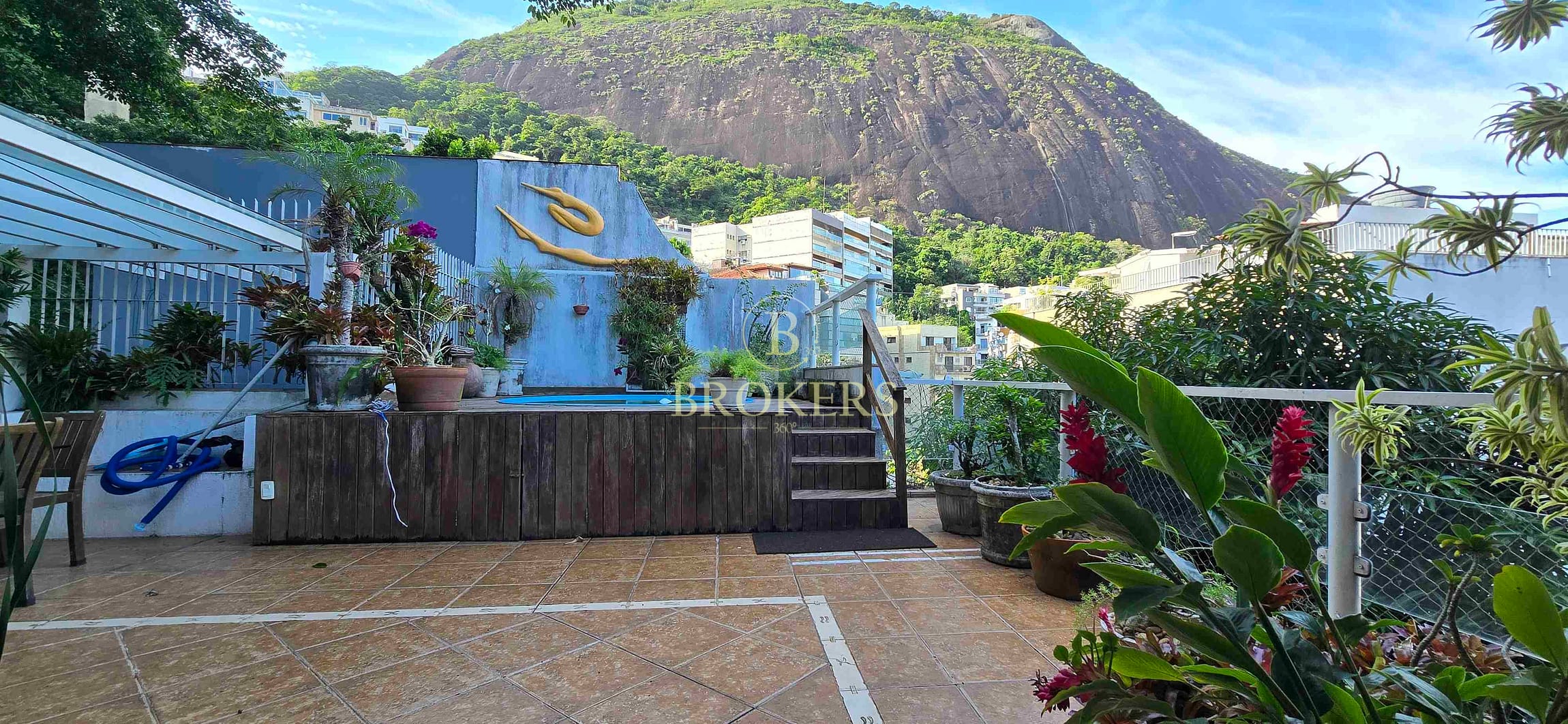 Deslumbrante Casa a venda na Rua Sacopã, Lagoa, Rio de Janeiro.