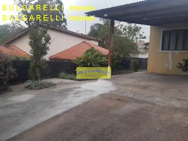 Casa com 515m² 3 quartos e 2 banheiros, à venda, no bairro Jardim Currupira em Jundiaí