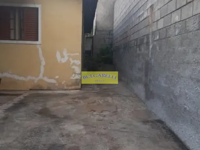 Casa com 515m² 3 quartos e 2 banheiros, à venda, no bairro Jardim Currupira em Jundiaí