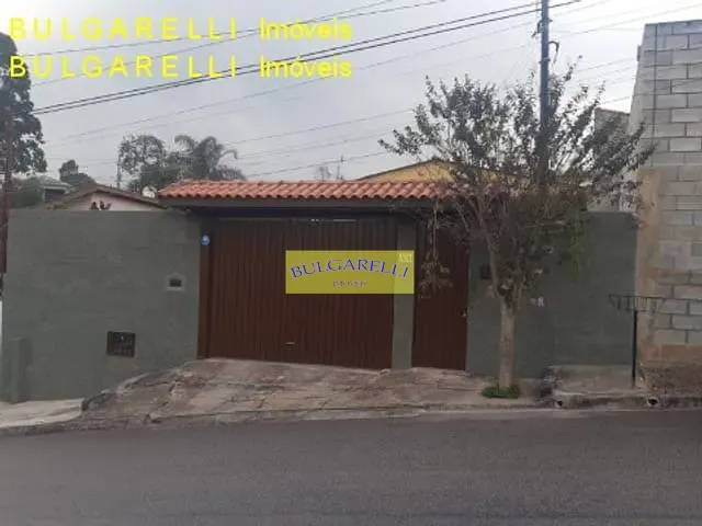 Casa com 515m² 3 quartos e 2 banheiros, à venda, no bairro Jardim Currupira em Jundiaí