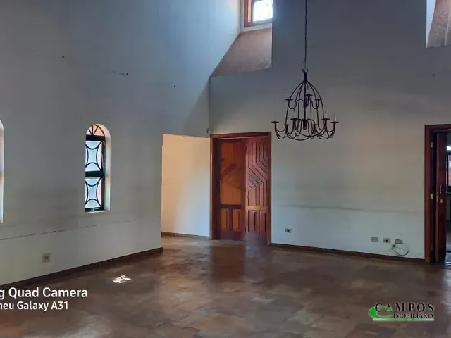 Casa 3 quartos e 2 banheiros, à venda, no bairro Jardim Primaveril em Três Lagoas