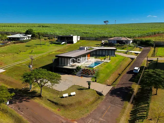 Casa com 1248m² 4 quartos e 6 banheiros, à venda, no bairro Zona Rural de Porecatu em Porecatu