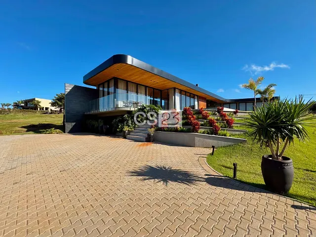 Casa com 1248m² 4 quartos e 6 banheiros, à venda, no bairro Zona Rural de Porecatu em Porecatu