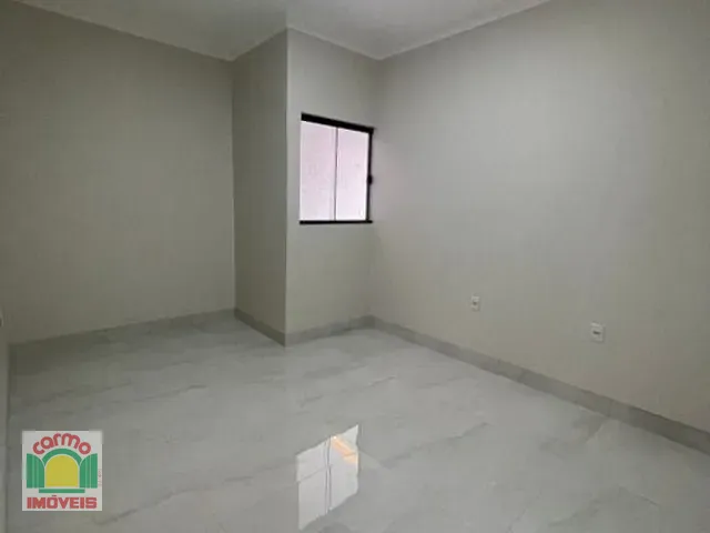 Casa com 200m² 3 quartos e 2 banheiros, à venda, no bairro Jardim Itália em Anápolis