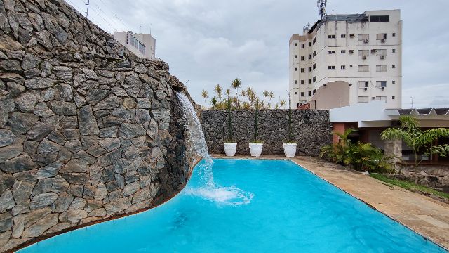 Casa com 03 Quartos, sendo 01 Suíte, à Venda no Setor Sul