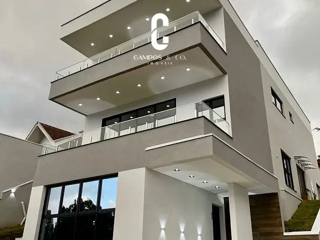 Casa com 500m² 5 quartos e 5 banheiros, à venda, no bairro Vila Matilde em Campos do Jordão