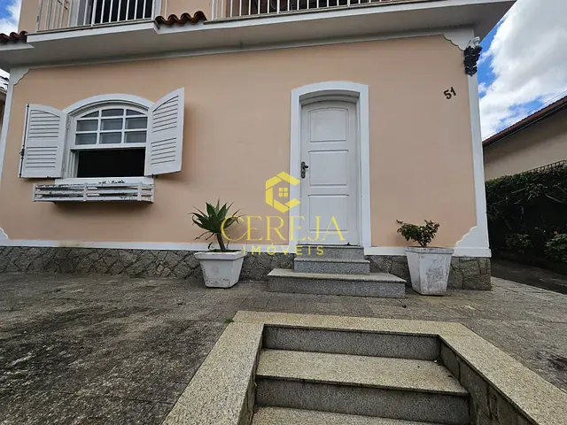 Casa com 360m² 4 quartos e 3 banheiros, à venda, no bairro Vila Guarani em Nova Friburgo
