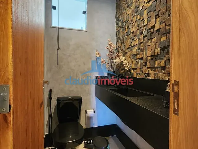 Casa com 800m² 4 quartos e 4 banheiros, à venda, no bairro Jardim Alice em Barra Mansa
