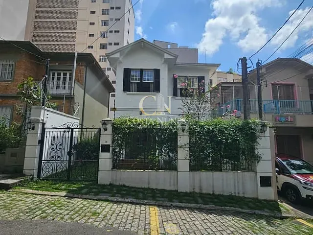 Casa 3 quartos e 4 banheiros, para alugar, no bairro Consolação em São Paulo
