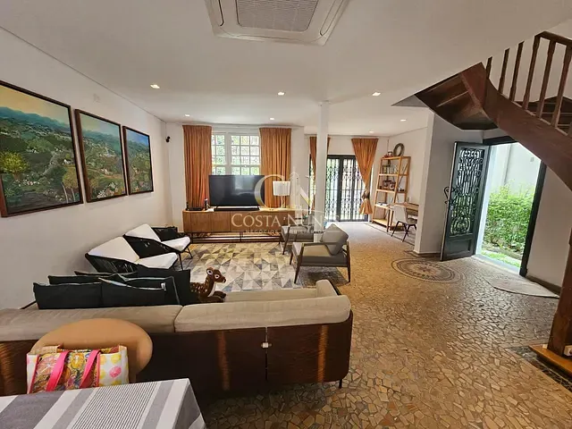 Casa 3 quartos e 4 banheiros, para alugar, no bairro Consolação em São Paulo