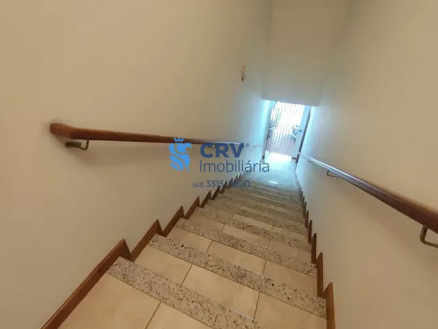 Casa 2 quartos e 2 banheiros, para alugar, no bairro Bela Vista em Londrina