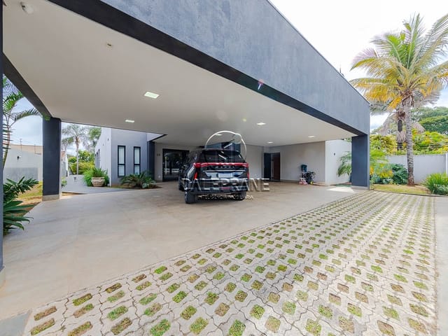 Casa com 1200m² 4 quartos e 6 banheiros, à venda, no bairro Setor de Habitações Individuais Sul em Brasília