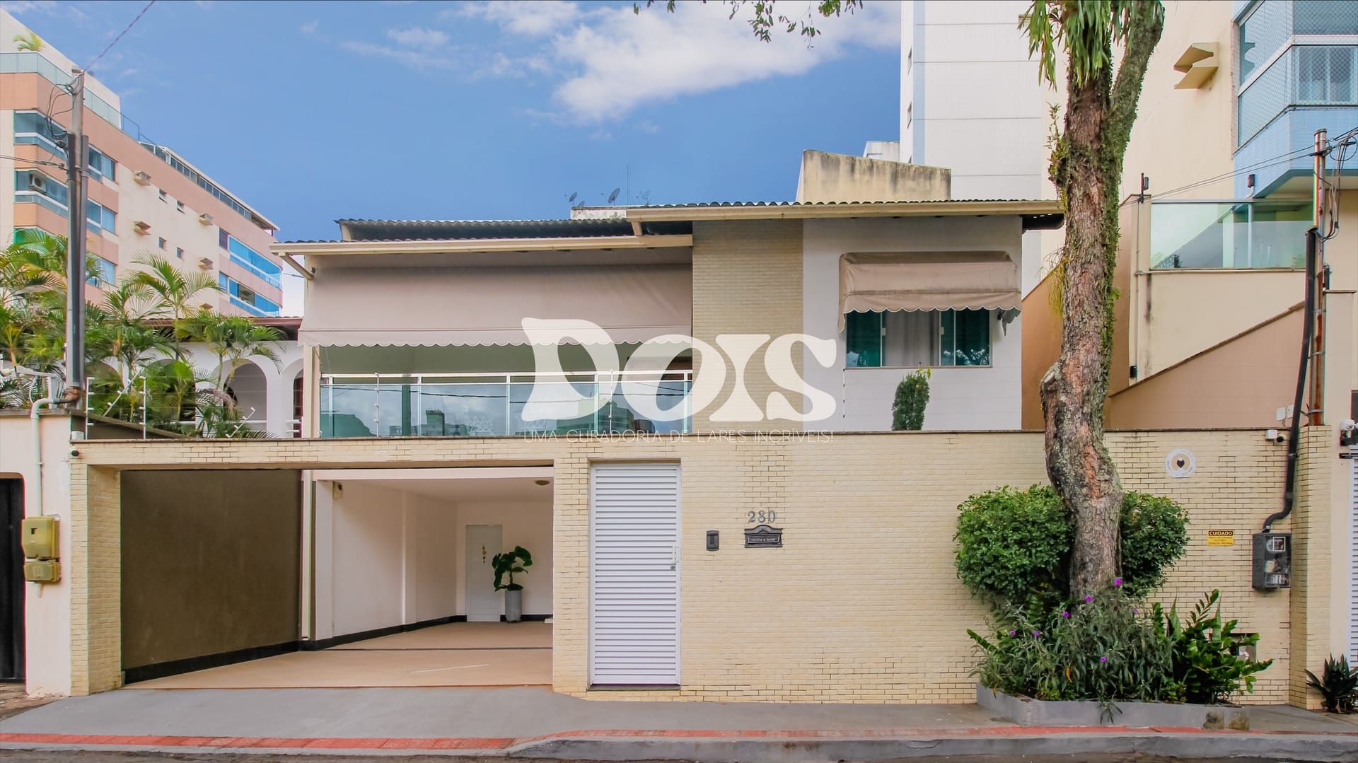 CASA DUPLEX COM 5 QUARTOS EM JARDIM CAMBURI