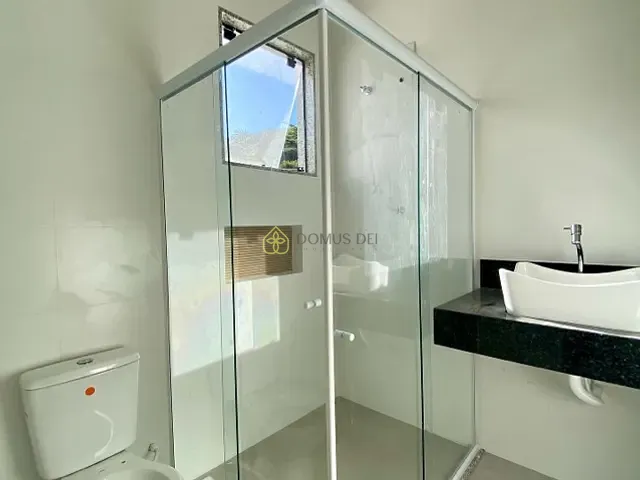 Casa com 146m² 3 quartos e 3 banheiros, à venda, no bairro Jardim Amália em Volta Redonda