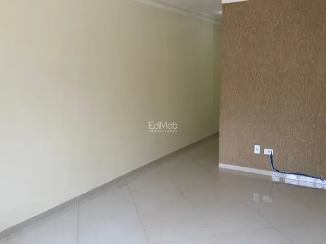Casa 3 quartos e 2 banheiros, à venda, no bairro Coqueiral em Cascavel