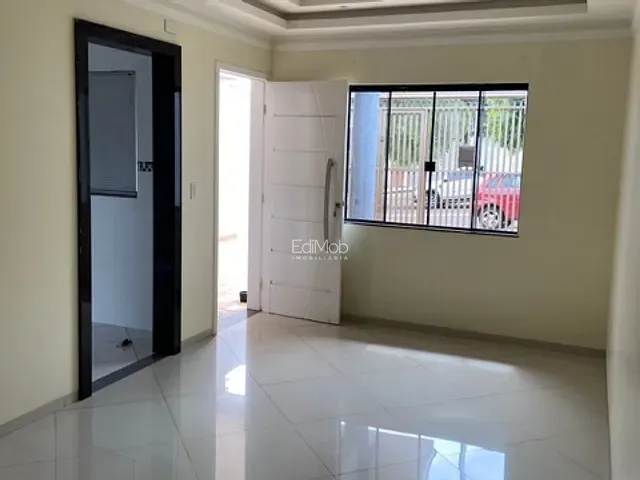 Casa 3 quartos e 2 banheiros, à venda, no bairro Coqueiral em Cascavel