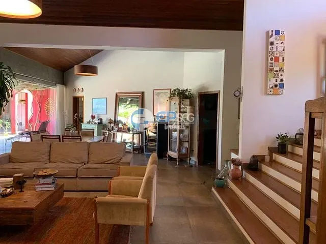 Casa com 1150m² 4 quartos e 5 banheiros, à venda, no bairro Terras de Santana em Londrina