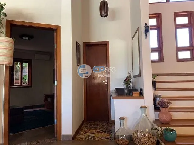 Casa com 1150m² 4 quartos e 5 banheiros, à venda, no bairro Terras de Santana em Londrina