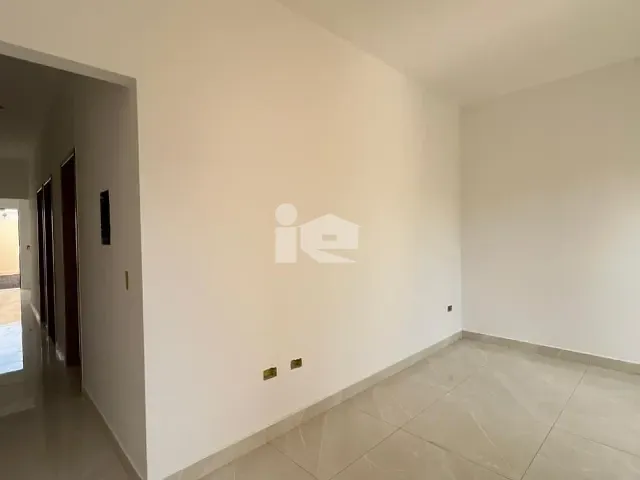 Casa com 125m² 2 quartos e 1 banheiro, à venda, no bairro Jardim Nobre em Rolândia