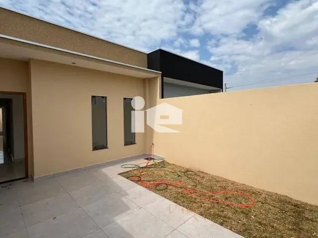 Casa com 125m² 2 quartos e 1 banheiro, à venda, no bairro Jardim Nobre em Rolândia