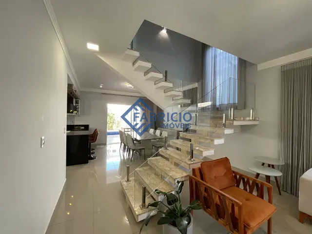 Casa com 250m² 3 quartos e 5 banheiros, à venda, no bairro Reserva da Mata em Vinhedo