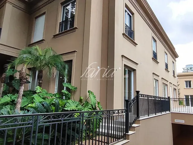 Casa com 1316m² 3 quartos e 10 banheiros, à venda, no bairro Jardim América em São Paulo
