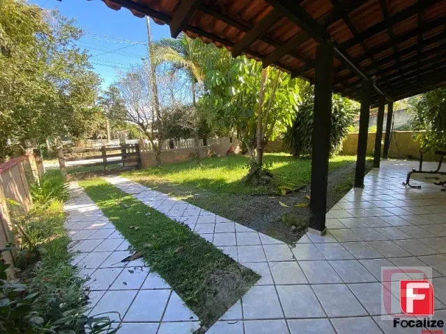 Casa 2 quartos e 1 banheiro, à venda, no bairro Rainha em Itapoá