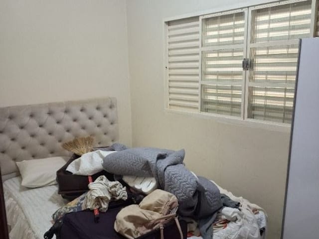 Casa com 490m² 4 quartos e 3 banheiros, para alugar, no bairro Vila Guaruja em Birigui