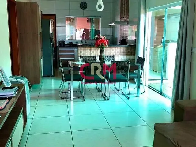 Casa com 324m² 2 quartos e 3 banheiros, à venda, no bairro Parque Residencial Laranjeiras III em Taquaritinga