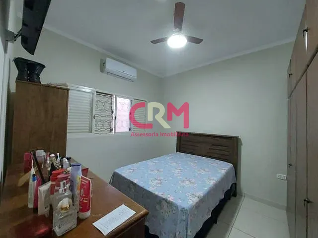 Casa com 324m² 2 quartos e 3 banheiros, à venda, no bairro Parque Residencial Laranjeiras III em Taquaritinga