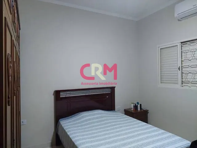 Casa com 324m² 2 quartos e 3 banheiros, à venda, no bairro Parque Residencial Laranjeiras III em Taquaritinga