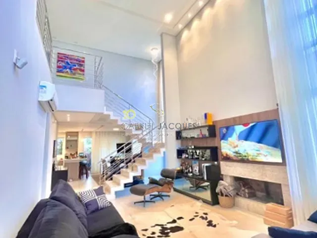 Casa com 415m² 4 quartos e 3 banheiros, à venda, no bairro Pedra Branca em Palhoça